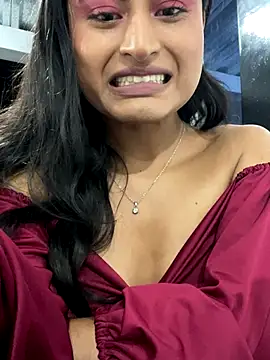 Snapshot of Michelle_Narvaez chatting on December 21, 2025, 3:13 am Michelle Narvaez online show from December 21, 2025, 3:13 am