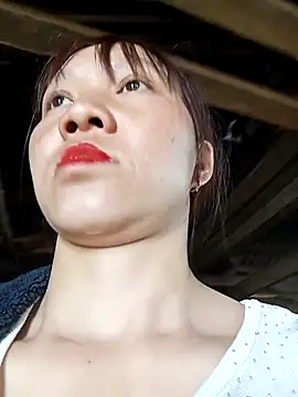 Snapshot of bonnie-00 chatting on February 25, 2026, 5:28 am bonnie-00 online show from February 25, 2026, 5:28 am