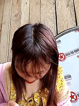 Snapshot of bonnie-00 chatting on March 1, 2026, 2:46 am bonnie-00 online show from March 1, 2026, 2:46 am