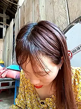 Snapshot of bonnie-00 chatting on March 2, 2026, 7:09 am bonnie-00 online show from March 2, 2026, 7:09 am