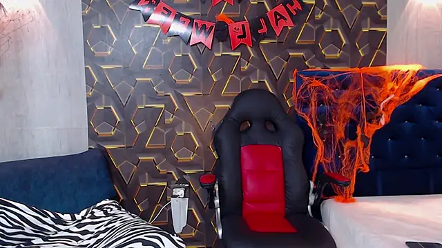 fire drako  online show from November 4, 2025, 3:33 pm