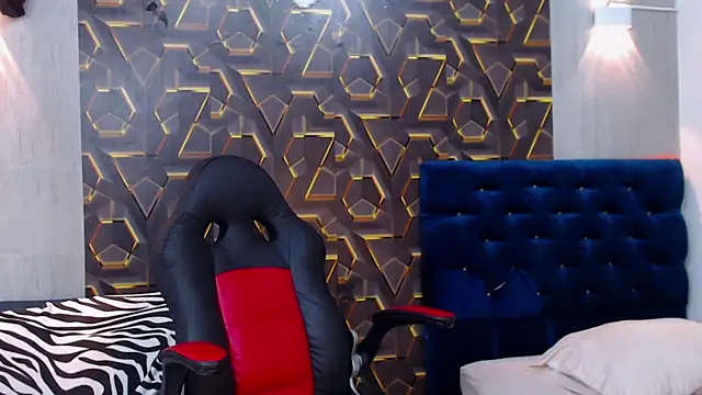 fire drako  online show from November 11, 2025, 3:06 am