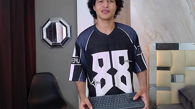 Snapshot of fire_drako_ chatting on March 11, 2026, 4:13 pm fire drako online show from March 11, 2026, 4:13 pm