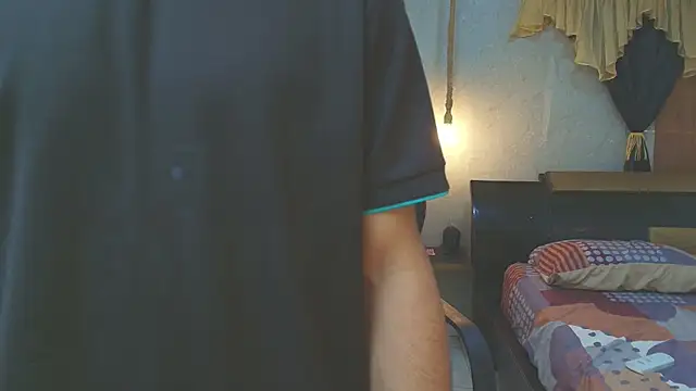 Snapshot of fire_drako_ chatting on April 4, 2026, 10:40 pm fire drako online show from April 4, 2026, 10:40 pm
