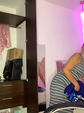 BunnyGlow50 online show from April 11, 2026, 7:40 pm