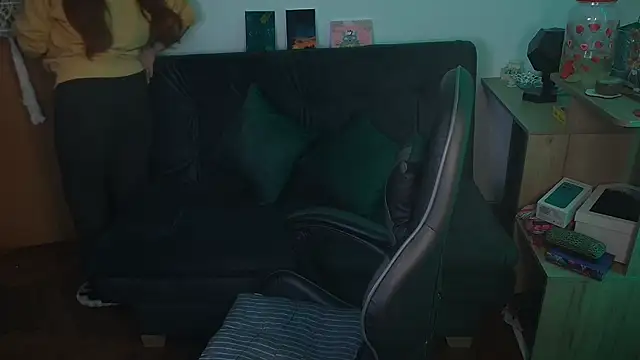 Snapshot of Miacatsito3 chatting on November 6, 2025, 2:34 am Miacatsito3 online show from November 6, 2025, 2:34 am