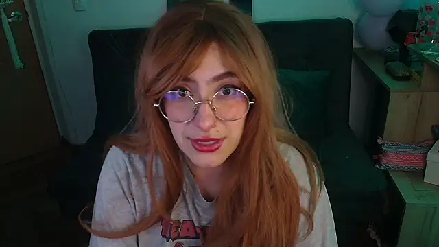 Snapshot of Miacatsito3 chatting on November 21, 2025, 1:37 am Miacatsito3 online show from November 21, 2025, 1:37 am