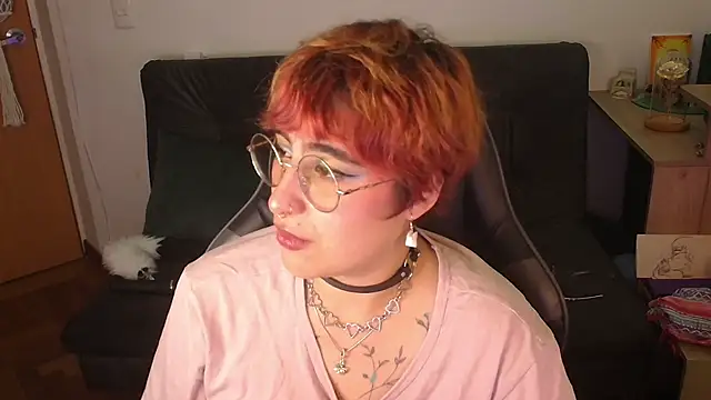 Snapshot of Miacatsito3 chatting on January 12, 2026, 5:23 am Miacatsito3 online show from January 12, 2026, 5:23 am