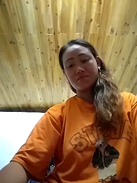 Snapshot of Dung_x chatting on September 15, 2025, 1:00 pm Dung x online show from September 15, 2025, 1:00 pm