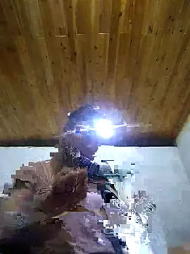 Snapshot of Dung_x chatting on October 6, 2025, 12:52 am Dung x online show from October 6, 2025, 12:52 am