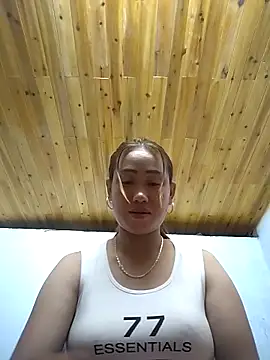 Snapshot of Dung_x chatting on October 13, 2025, 1:00 pm Dung x online show from October 13, 2025, 1:00 pm