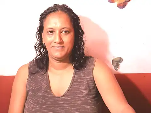 Indiansexyboobs18 online show from March 1, 2026, 12:51 pm