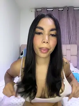 karolaalcendra online show from November 27, 2025, 5:09 am