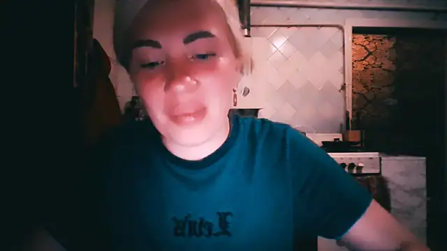 EmmaCat  online show from June 6, 2026, 6:12 pm