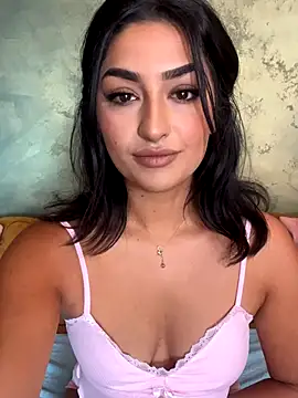 Snapshot of Mia_spicyy chatting on October 20, 2025, 8:37 am Mia spicyy online show from October 20, 2025, 8:37 am