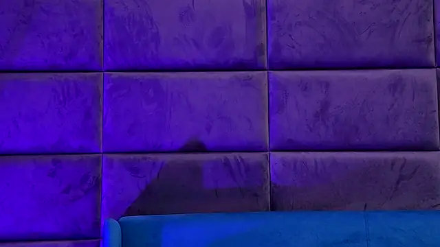 Snapshot of YssabelFox chatting on December 15, 2025, 2:54 pm YssabelFox online show from December 15, 2025, 2:54 pm