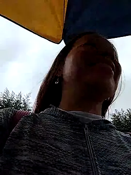 LaraCaliente online show from February 13, 2026, 12:56 pm