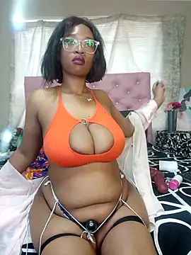 Snapshot of YummyChocTits chatting on October 9, 2025, 9:51 am YummyChocTits online show from October 9, 2025, 9:51 am