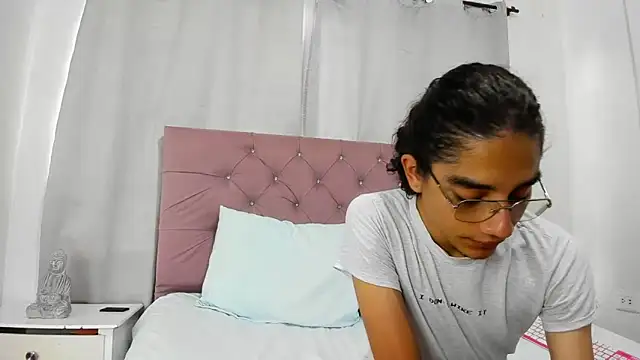 EthanBlackwoodd online show from March 17, 2026, 8:01 pm