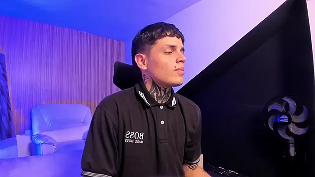 Declan-Fox online show from October 2, 2025, 3:57 am