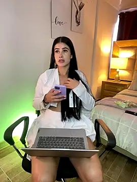 Snapshot of Victoriaa_Gray chatting on November 25, 2025, 2:39 pm Victoriaa Gray online show from November 25, 2025, 2:39 pm