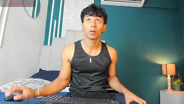 Jaycob Black1 online show from November 29, 2025, 12:19 pm