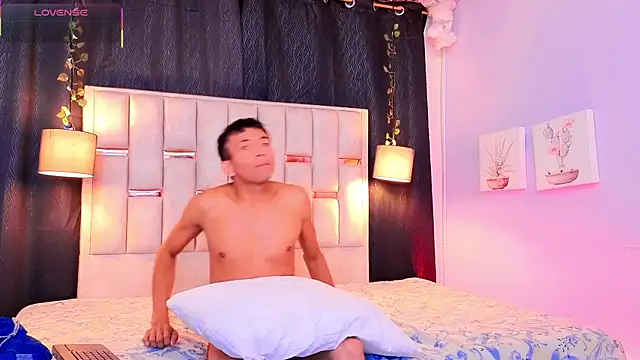 Snapshot of Marcello_Nova chatting on September 15, 2025, 1:33 pm Marcello Nova online show from September 15, 2025, 1:33 pm