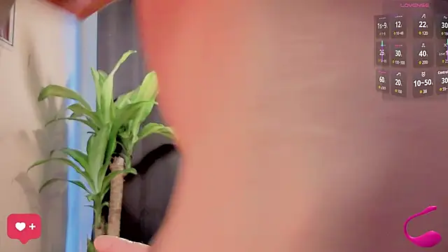 Snapshot of Marcello_Nova chatting on October 25, 2025, 12:23 pm Marcello Nova online show from October 25, 2025, 12:23 pm