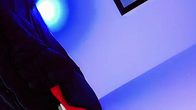 Snapshot of daniela_dolls chatting on March 11, 2026, 12:33 pm daniela dolls online show from March 11, 2026, 12:33 pm