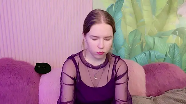 Alida Brice online show from November 21, 2025, 5:50 am