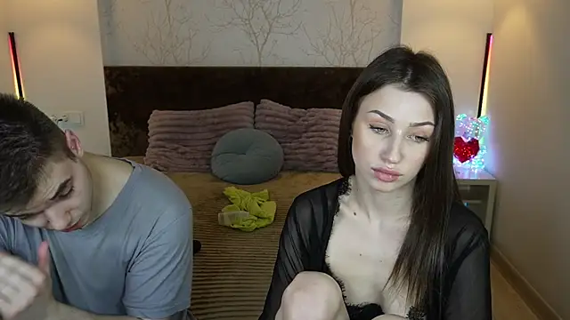 Snapshot of Vikki_George chatting on October 7, 2025, 9:12 pm Vikki George online show from October 7, 2025, 9:12 pm