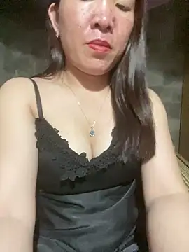 Luna-ass online show from November 17, 2025, 1:28 pm