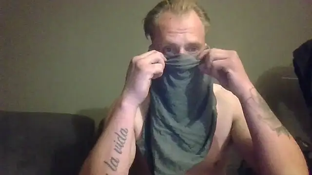 steef070 online show from May 15, 2026, 11:12 pm