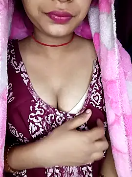 Snapshot of soni2005 chatting on February 17, 2026, 2:08 am soni2005 online show from February 17, 2026, 2:08 am