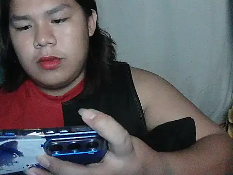 Snapshot of Huntrix2025 chatting on May 8, 2026, 2:11 pm Huntrix2025 online show from May 8, 2026, 2:11 pm