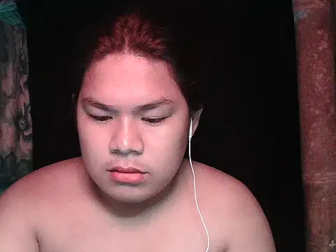 Snapshot of Huntrix2025 chatting on May 12, 2026, 9:45 pm Huntrix2025 online show from May 12, 2026, 9:45 pm