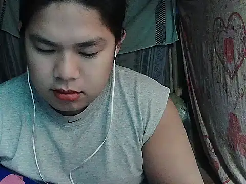 Snapshot of Huntrix2025 chatting on May 28, 2026, 9:12 pm Huntrix2025 online show from May 28, 2026, 9:12 pm