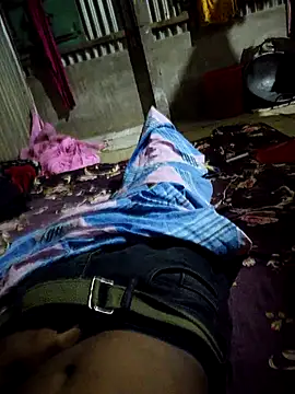 MadForU online show from September 13, 2025, 9:14 pm