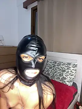 Snapshot of YourRussianGirl chatting on November 26, 2025, 5:36 pm YourRussianGirl online show from November 26, 2025, 5:36 pm