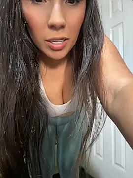 Snapshot of Nicol_X chatting on April 24, 2026, 5:15 pm Nicol X online show from April 24, 2026, 5:15 pm