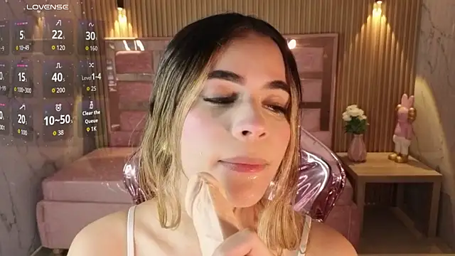 lilith4 s online show from March 20, 2026, 8:25 pm