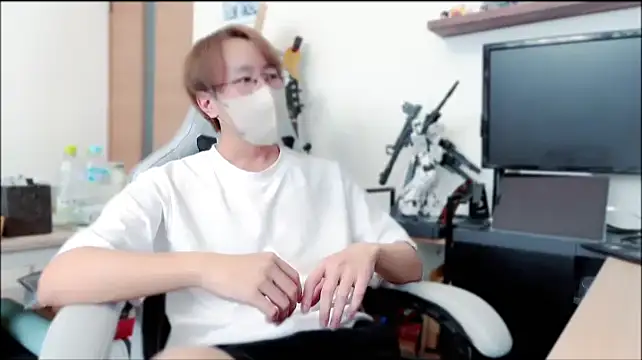 Snapshot of haruchin_oO chatting on October 10, 2025, 2:54 am haruchin oO online show from October 10, 2025, 2:54 am