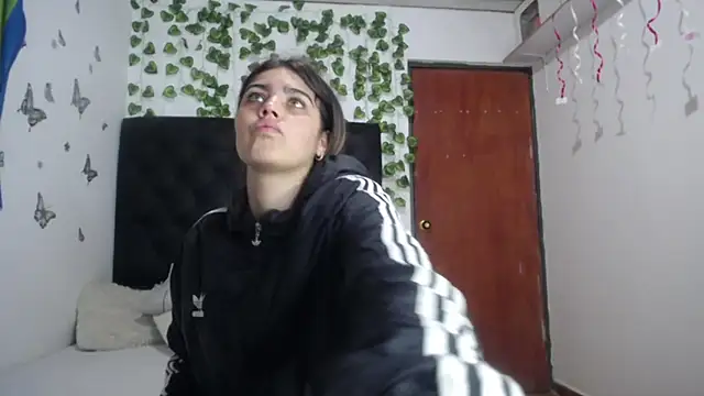 isabel 09 online show from February 22, 2026, 12:26 pm