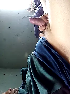 Jarektchurzewski online show from May 9, 2026, 2:33 pm