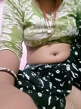 Snapshot of Hot_sundri83838 chatting on June 3, 2026, 4:23 pm Hot sundri83838 online show from June 3, 2026, 4:23 pm