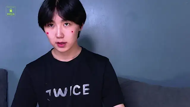 HeejinWang online show from June 13, 2026, 3:21 pm