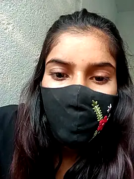 Aaisha-16 online show from October 17, 2025, 2:04 am