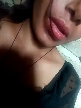 Aaisha-16 online show from April 9, 2026, 3:50 am