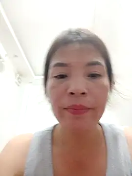 Snapshot of Livelulu chatting on September 29, 2025, 8:30 am Livelulu online show from September 29, 2025, 8:30 am