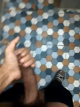 bold guy 1234 online show from April 12, 2026, 11:21 pm